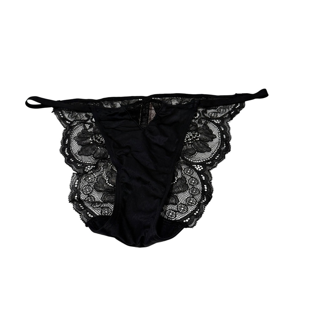 Victorias Secret Very Sexy Black Floral Lace Cheeky‎ Panty Medium NWT